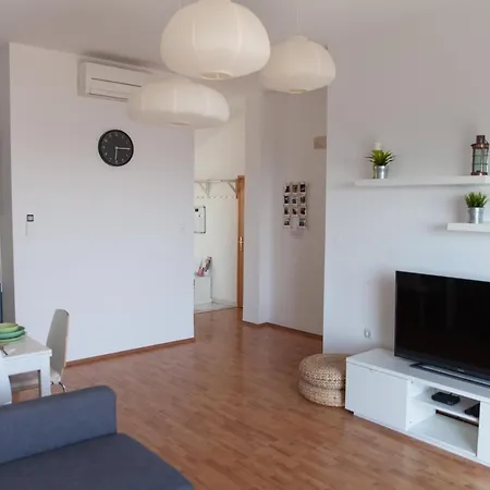 アイリス アパート *